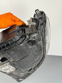 фото thumb №8, Seat exeo 2008-13 набор ремонтный лампы фара крепления крепления левая