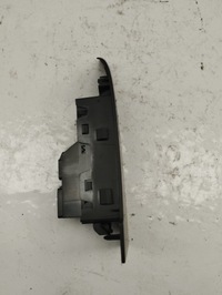 фото thumb №10, Opel astra j 4 iv панель переключатель окон правый перед 13301886