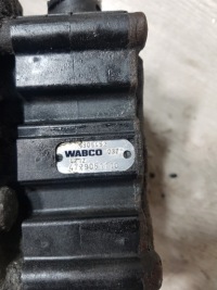 Клапан ecas регулювання вирівнювання подушок daf xf 105 85 cf 6x2 bdf 1305452 в Україні, фото thumb