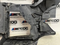 фото thumb №11, Bmw x7 g07 канал воздуховод воздуха кронштейн направляющая бампера левый 8090083