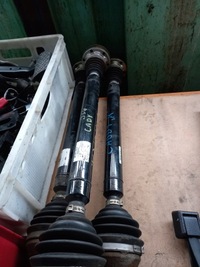 фото thumb №1, Vw caddy 2k5 привідний вал 5k0407272a