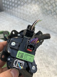 фото thumb №2, Переключатель тормоза ручного jeep renegade 14-