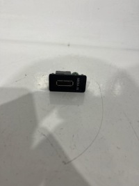 фото thumb №1, Вход media in golf vii 5g0035222a