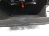 фото thumb №8, Бардачок vw passat b6