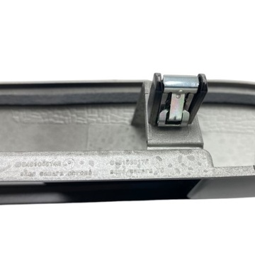 фото thumb №14, Новая оригинальный номер накладка крышки pod камера заднего хода renault megane iv универсал 848100292r