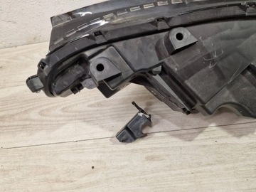 фото thumb №8, Toyota corolla cross фара правий 81110-16840przednie