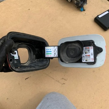 фото thumb №5, Renault megane iv универсал 1.6 e-tech гибрид крышка зарядки 781206738r