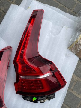 фото thumb №11, Лампа правая зад задняя volvo v60 ii 32228899