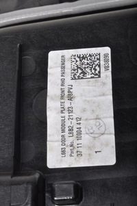 фото thumb №10, Land rover defender l663 обшивка дверь левый перед