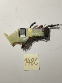 фото thumb №1, Toyota avensis t22 90987-04002 коробка предохранителей