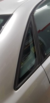 фото thumb №1, Audi a4 b5 fl 1999-01 стекло боковая кузовная