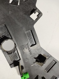 фото thumb №10, Volvo v60 18r- кронштейн бампера правий перед