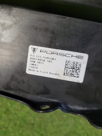 фото thumb №8, Porsche taycan жалюзи воздуховод впуск 9j1121745d