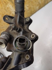 фото thumb №4, Патрубок wody термостат renault captur 110606217r