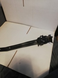 Auris ii усилитель передние поперечина середина Оригинал, фото thumb