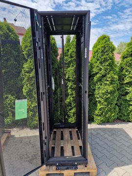 СЕРВЕРНЫЙ ШКАФ DELL SX 42U R3100X717 APC