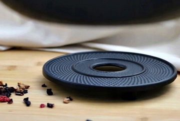 Чугунный чайный сервиз, чайник, заварочный чайник с ситечком, 1,25л, подставка под чашу.