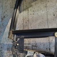 фото thumb №9, Рамка прокладка механізм скло лівий задня audi a6 c5 kombi