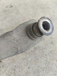 фото thumb №3, Кронштейн подрамник renault megane ii 8200187453