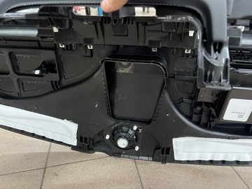 фото thumb №11, Tesla модель y 20- панель консоль подушки подушка безопасности демонтаж европа