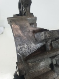 Кронштейн генератора 04l903143b audi a6 a5 2.0tdi cnh Доставка, фото thumb