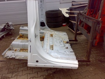 фото thumb №1, Chrysler pacifica 2017 2021 порог правый стойка средний bok