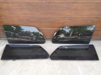 фото thumb №1, Toyota sienna 11- стекло задняя кузовная правая