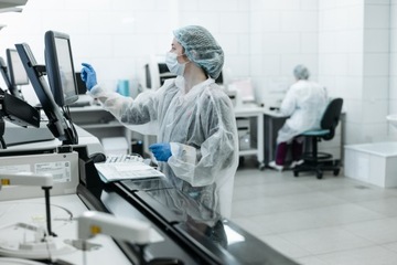 ФАРТУК ОДНОРОДНЫЙ, ЗАЩИТНЫЙ, ГИГИЕНИЧЕСКИЙ, ФЛЕНКЕТНЫЙ, БЕЛЫЙ, С КНОПКОЙ L