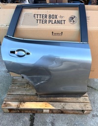 фото thumb №1, Nissan x-trail t32 дверь правые задние зад