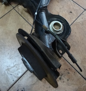 фото thumb №1, Peugeot 307 1.6hdi 04' hb ступиця поворотна опора ліва