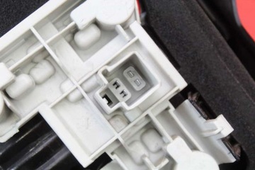 фото thumb №8, Лампа правая зад задняя 30698921 volvo v50 03-11