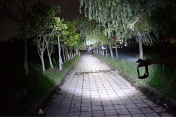 МОЩНАЯ ФАРА 5 x LED T6 АККУМУЛЯТОРНАЯ ФАРА CREE