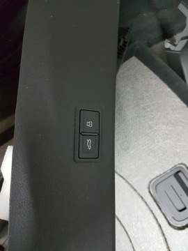 фото thumb №12, Оснащение багажника audi etron 4ke багажник e-tron