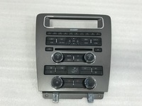 фото thumb №1, Ford mustang v панель радио кондиционера сидений 2010 - 14