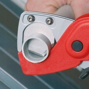 Кусачки для шлангов и труб PLASTICUT 185 мм KNIPEX