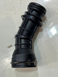 фото thumb №1, Труба патрубок wody audi a3 8v 1.6 tdi 04l