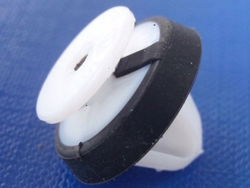 фото thumb №3, 10x skoda citigo fabia octavia rapid клипса дверь