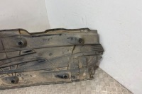 Купить Задняя средняя накладка подвеска audi a3 sportback 8pa 5q0825272 2.0l, фото thumb