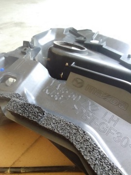 фото thumb №11, Mazda cx50 23- панель под лобовым стеклом пластиковый va45-50-7n usa