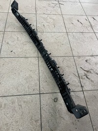 фото thumb №8, Tesla модель y 20- средний ползун крепление бампера зад