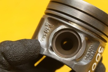 фото thumb №7, Поршень 4.2 tdi audi a8 d3 bvn 083100 8001.5 30907n