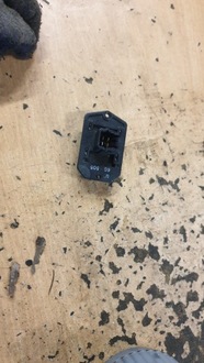 фото thumb №1, Suzuki swift mk6 резистор резистор вентилятор