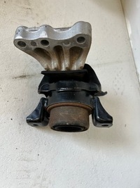 фото thumb №5, Suzuki vitara подушка двигун кронштейн 1.4 turbo rok 2018