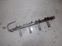 фото thumb №1, Молдинг упорскування vw polo 1.2 tsi 03f133320c