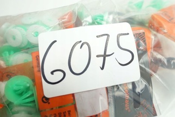 фото thumb №7, Renault megane ii twingo клипса штифт подкапотное пространство