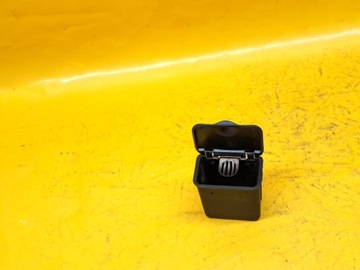 фото thumb №10, Пепельница зад правая lub левая opel zafira a 90580259 99-05r