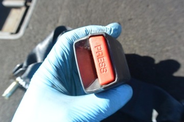 фото thumb №8, Застібка скоба ременя зад nissan maxima qx a33