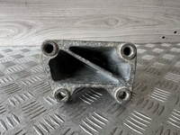 фото thumb №10, Jeep grand cherokee iv wk2 2015r кронштейн подушка кронштейн двигателя 68275988aa