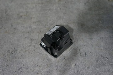 фото thumb №5, Годинник консолі панелі середній vw passat cc b7 4h0919204h