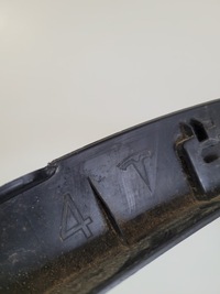 фото thumb №15, Tesla y молдинг крыла правый задняя правая накладка na крыло 1658694-00-a